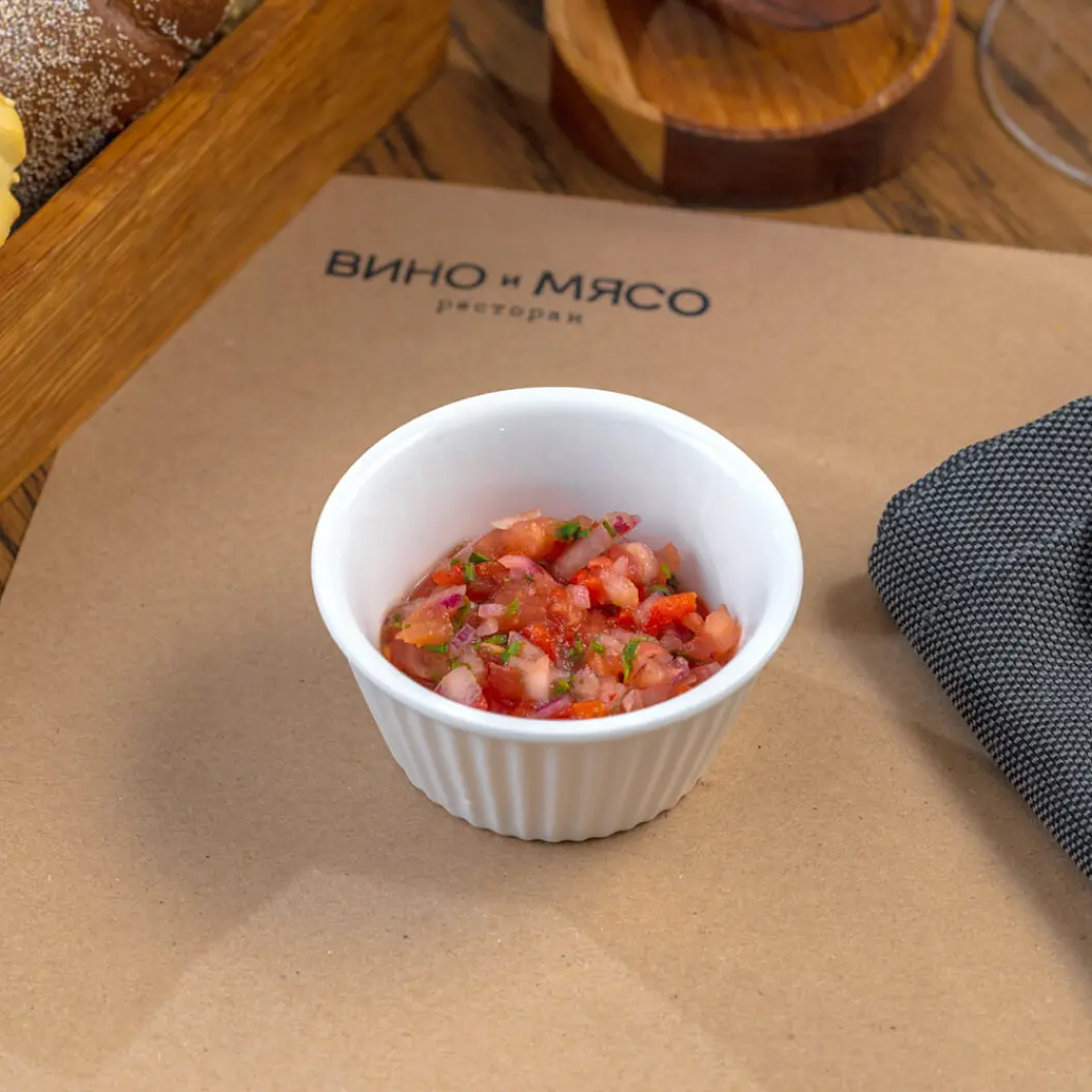 Ресторан Вино и Мясо: Сальса с кинзой