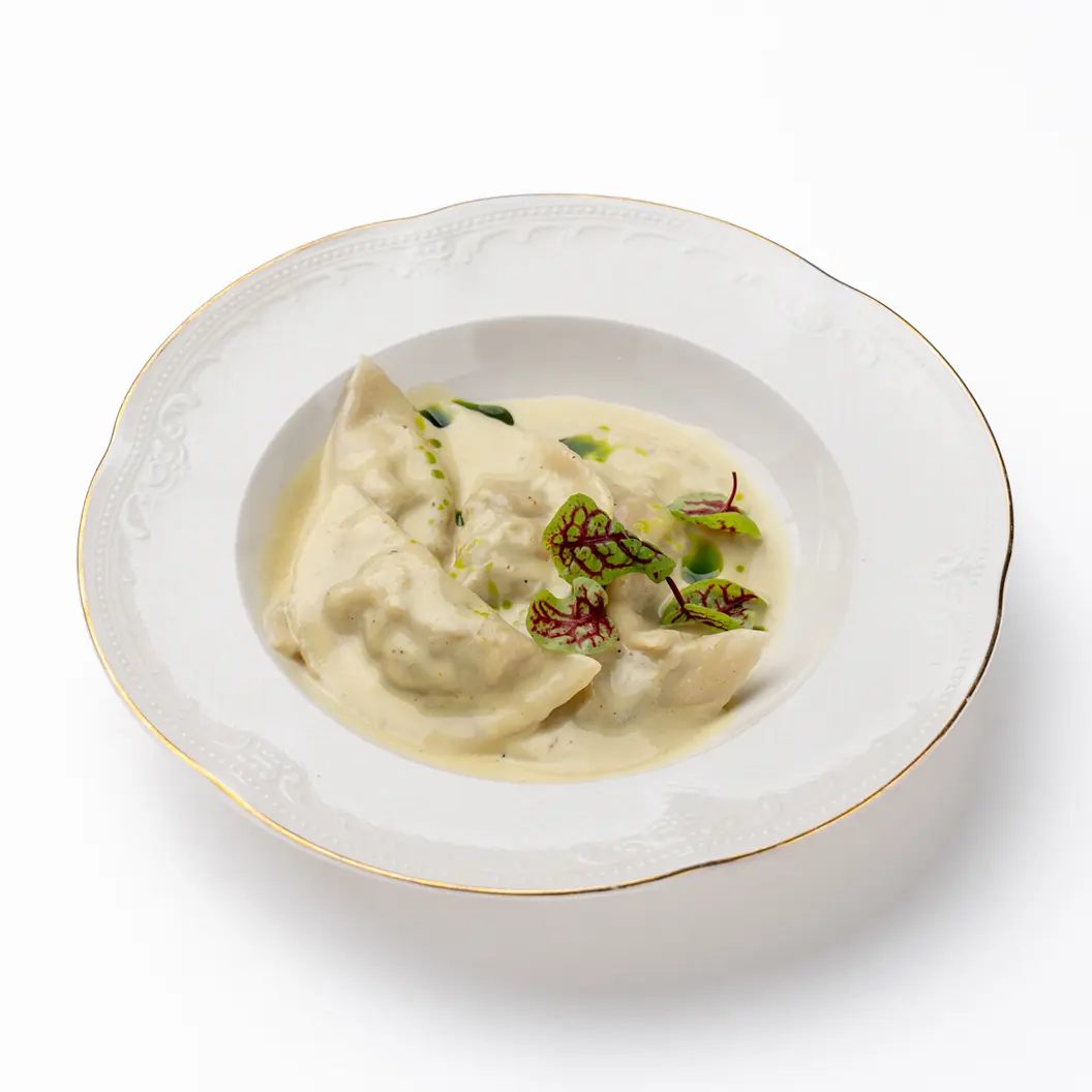 Нино играет в домино: Квери с курицей и сыром