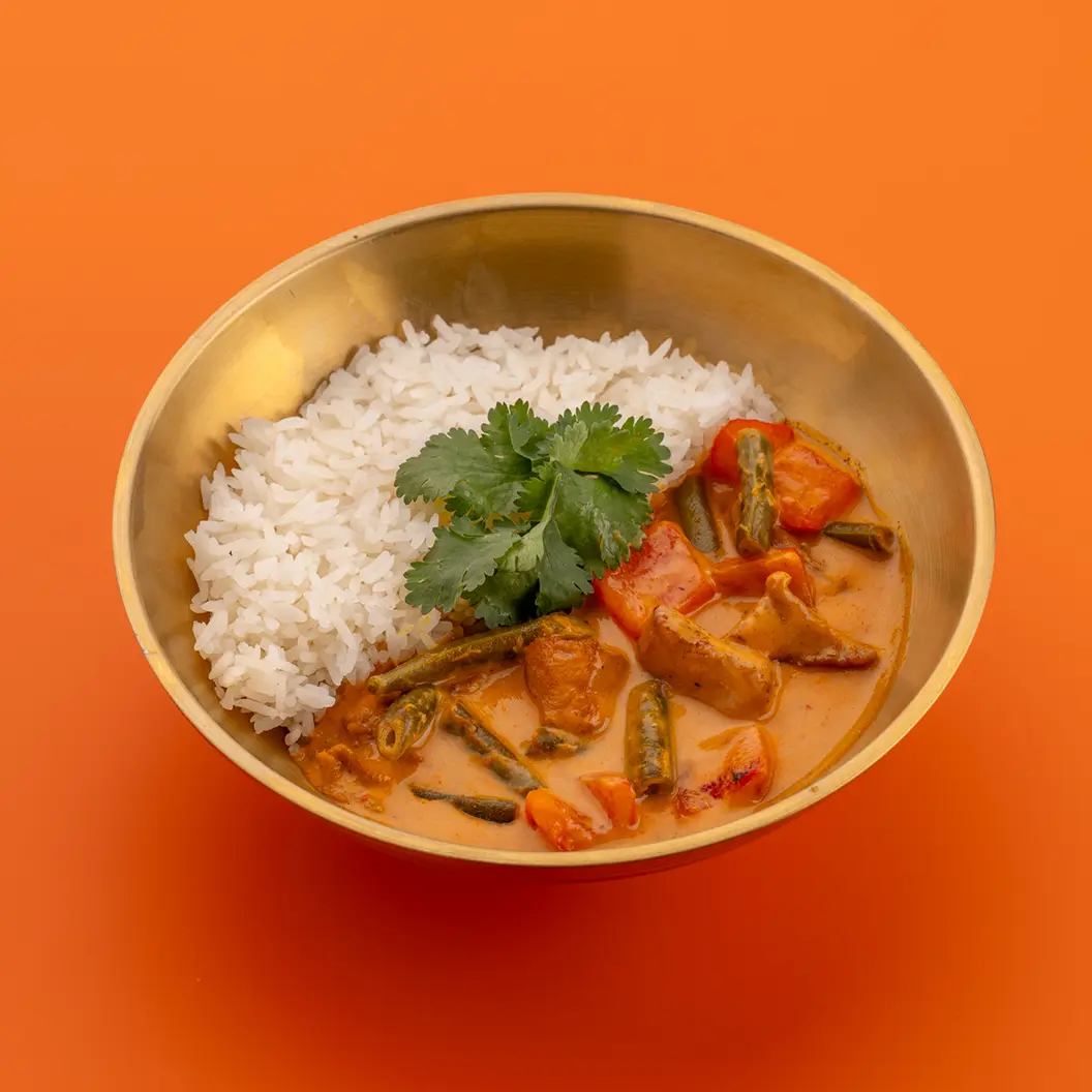 Тётушка Чанг: Карри с курицей и рисом