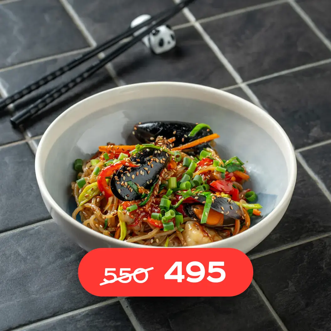 MINBO: Лапша с морепродуктами и соусом унаги