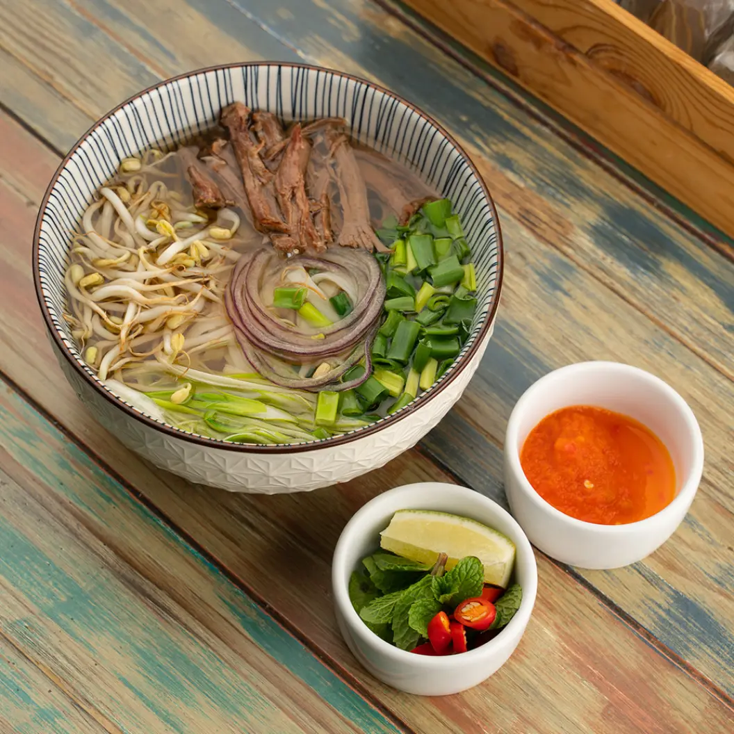 Луна и Черепаха: Фо бо