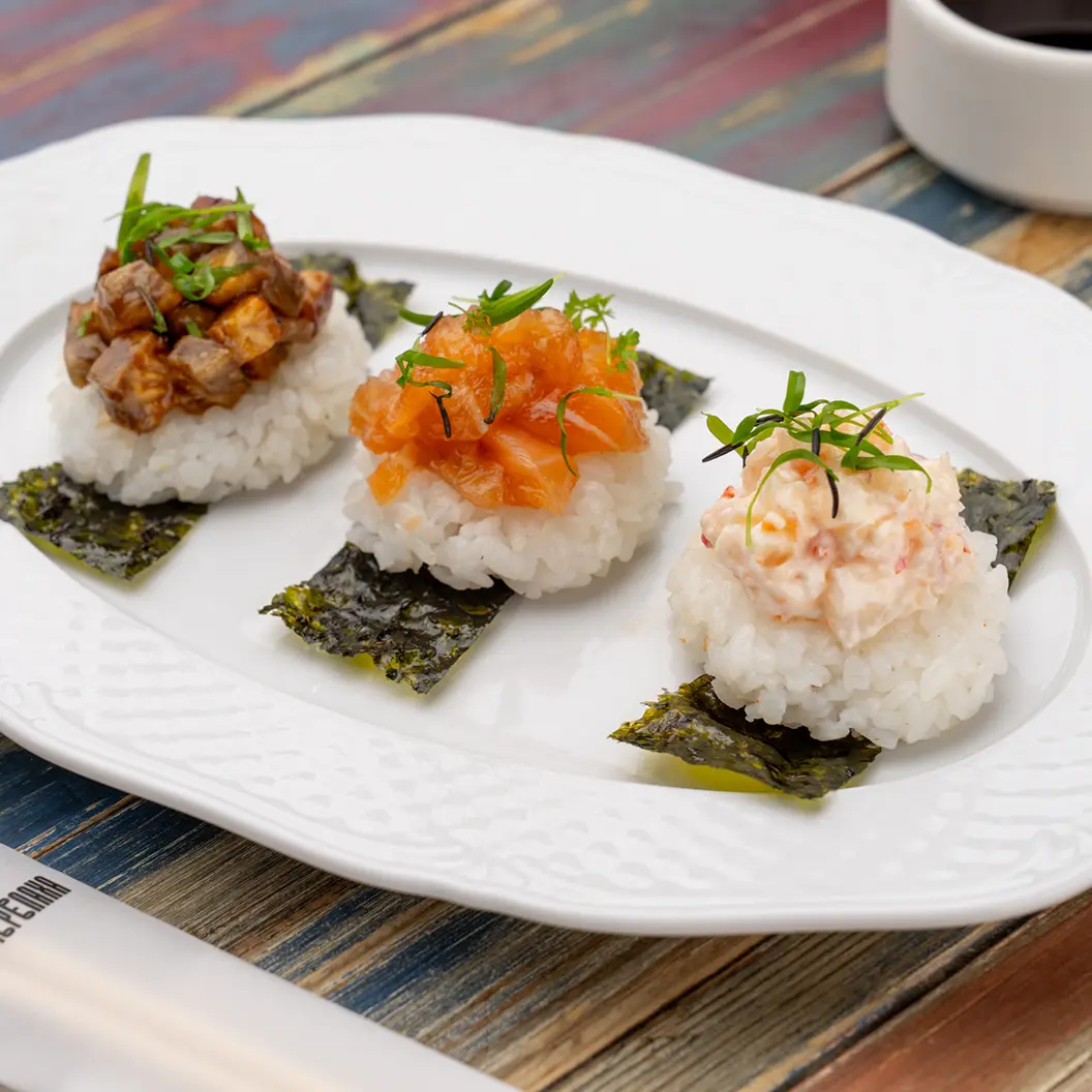 Луна и Черепаха: Стак роллы