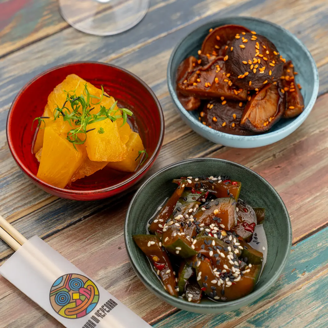 Луна и Черепаха: Ананасы кимчи