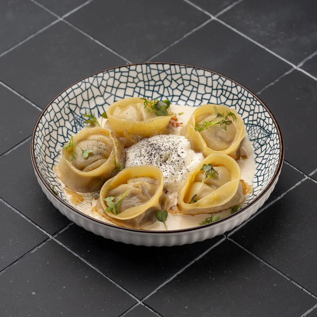 MINBO: Дамплинги мясные со сливочным мисо