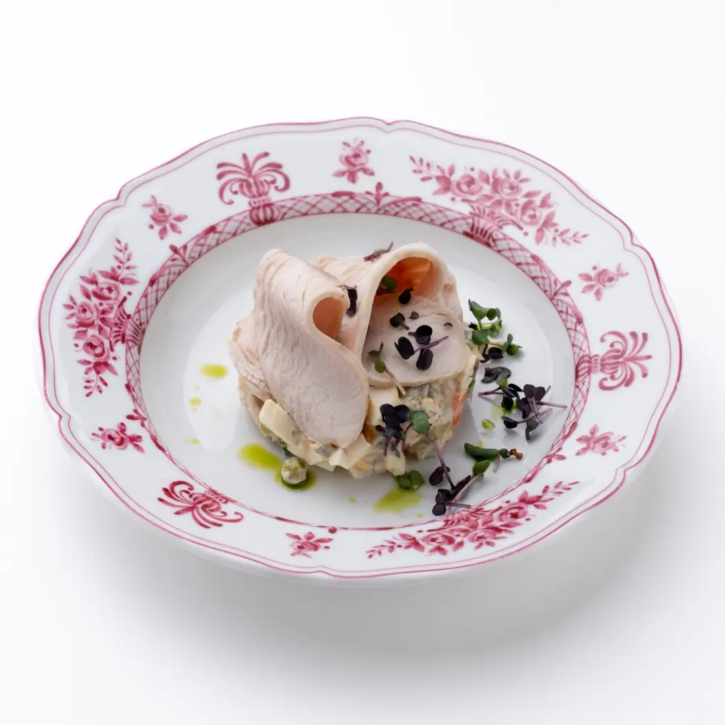 Нино играет в домино: Оливье с индейкой