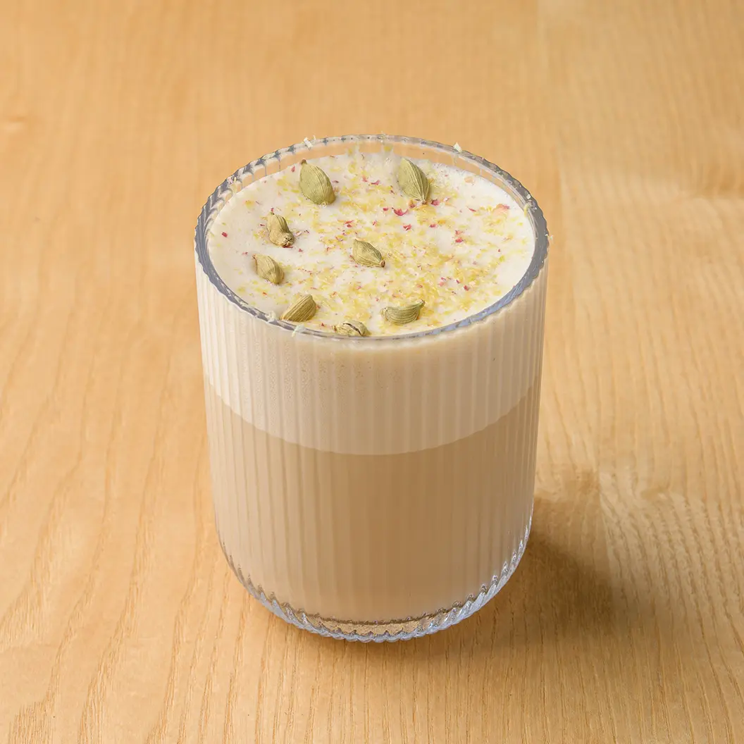 Кофе Семь: Имбирный раф с белым шоколадом и кардамоном