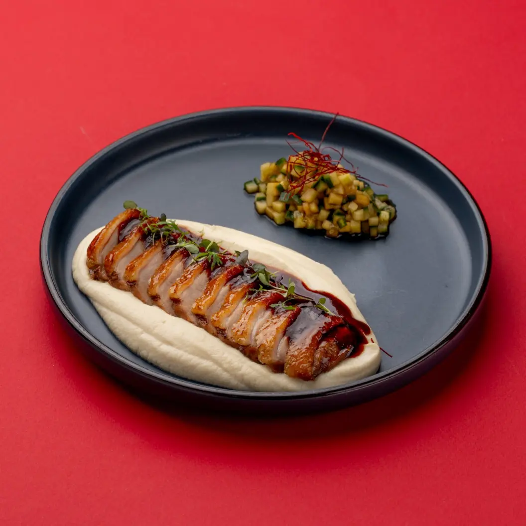 Луна и Черепаха: Стейк из утки с кремом сельдерей