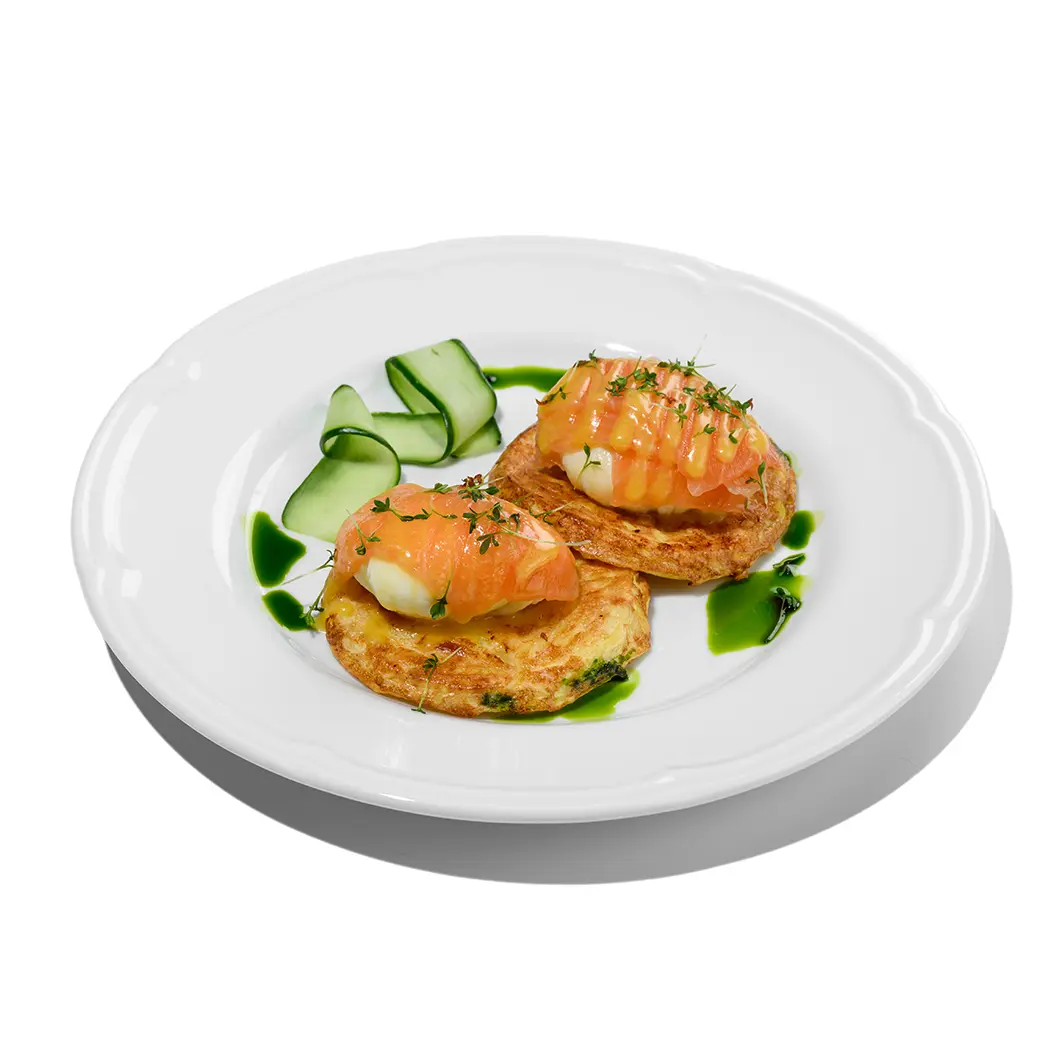 Frensis: Картофельные драники с форелью и голландским соусом