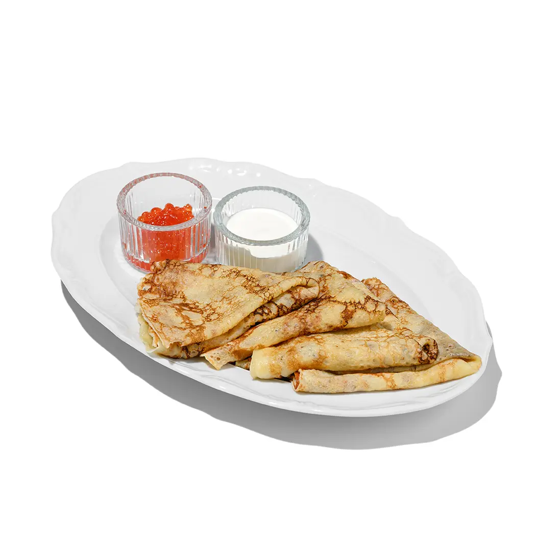 Frensis: Блины с икрой и копченой сметаной