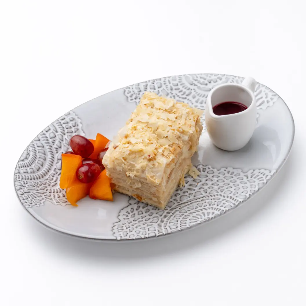 Нино играет в домино: Торт Наполеон