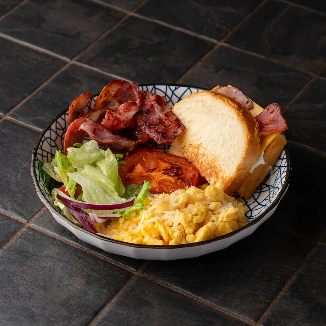 MINBO: Завтрак с беконом