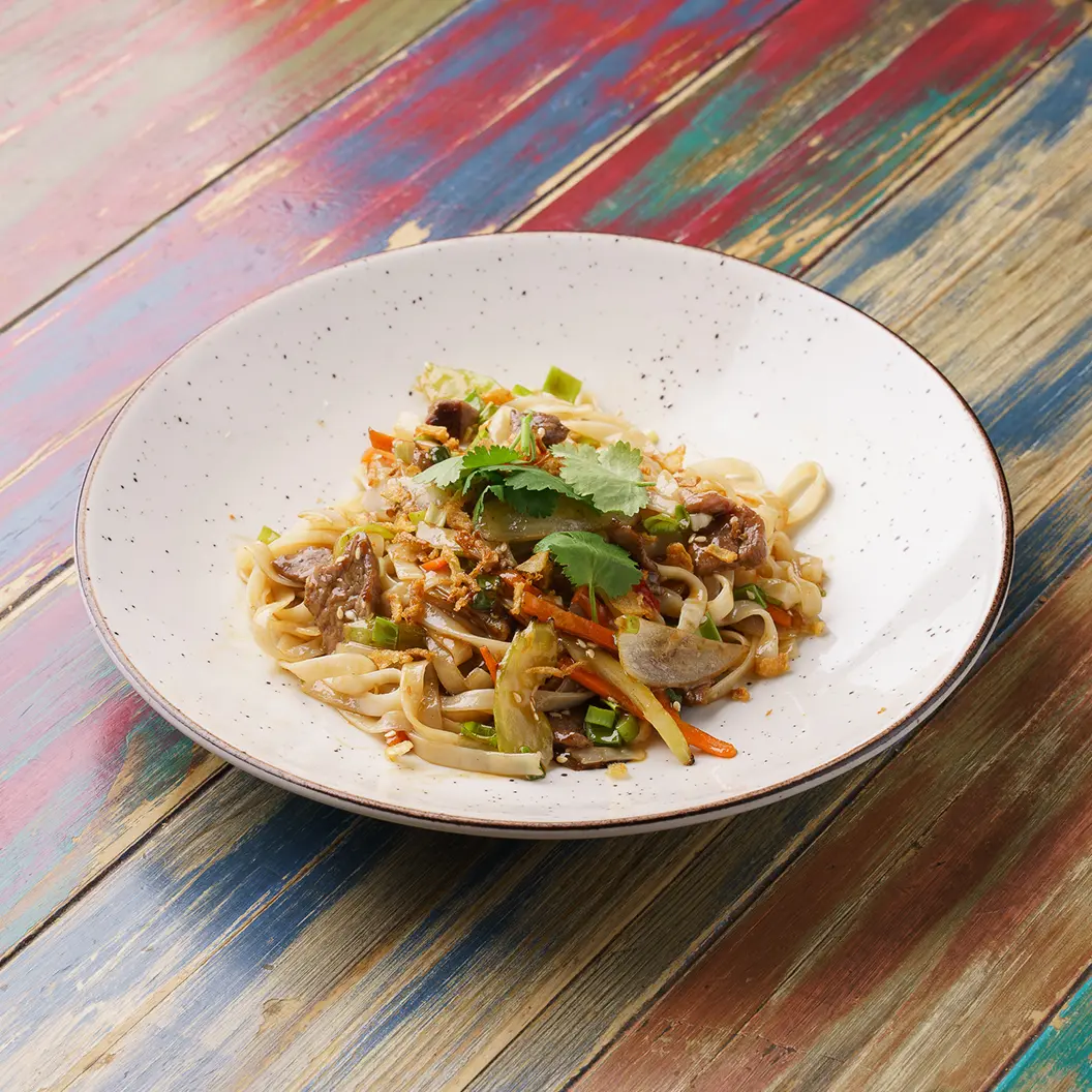 Луна и Черепаха: Вок с говядиной