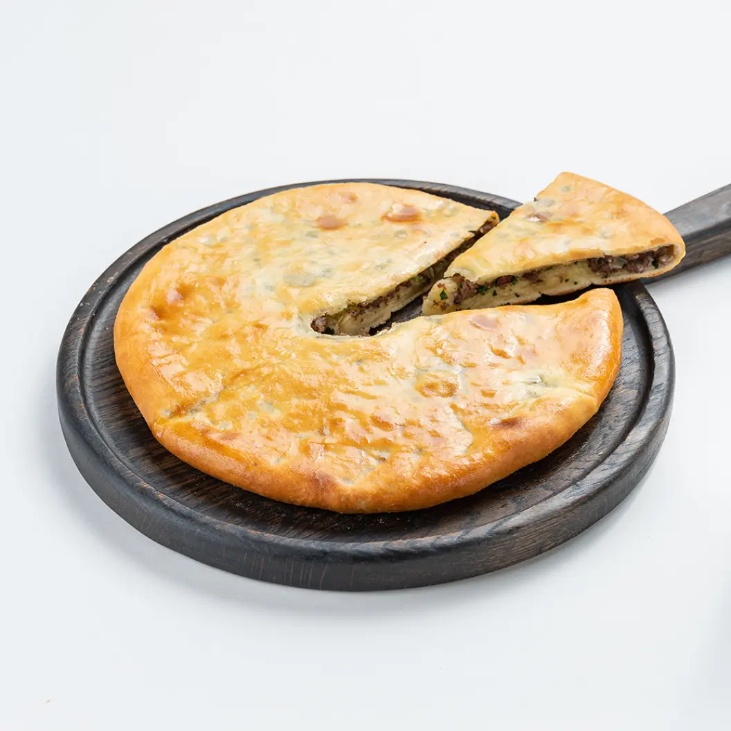 Чайхана Бирюза: Осетинский пирог с мясом и зеленью