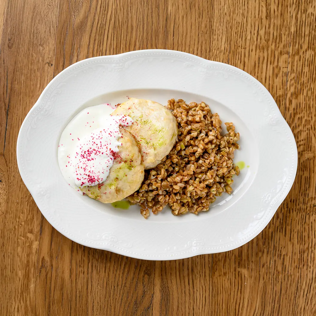 Сыр Бор: Полба с грибами и котлета из щуки