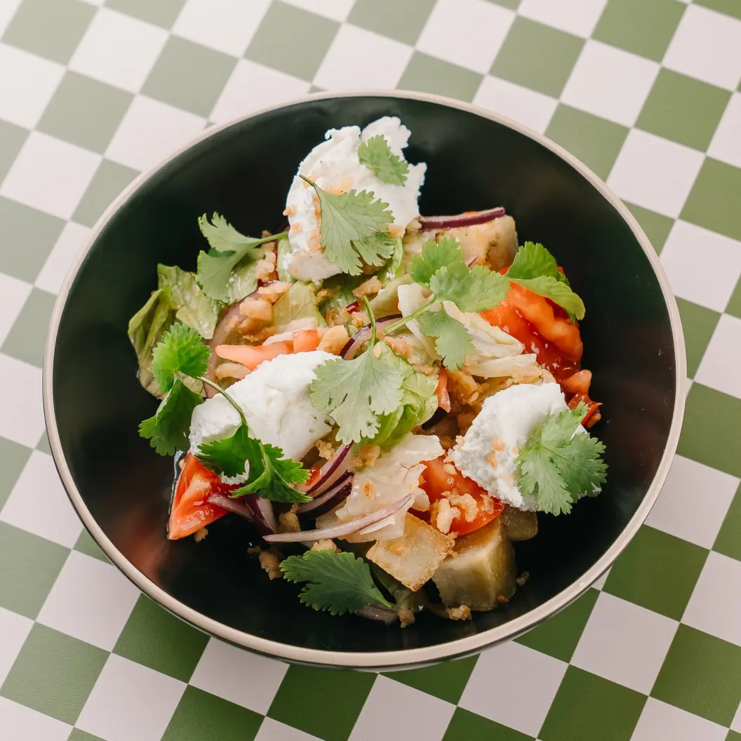 Ронни Дайнер: Салат с баклажанами и творожным сыром