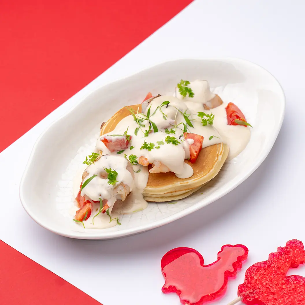 Луна и Черепаха: Панкейки с креветками и соусом