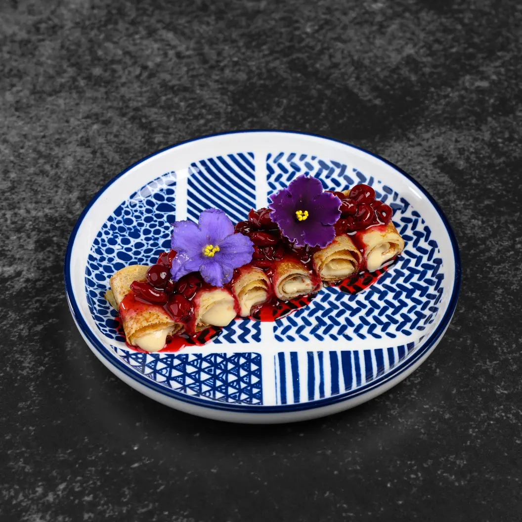 MINBO: Блины с вишней и заварным кремом