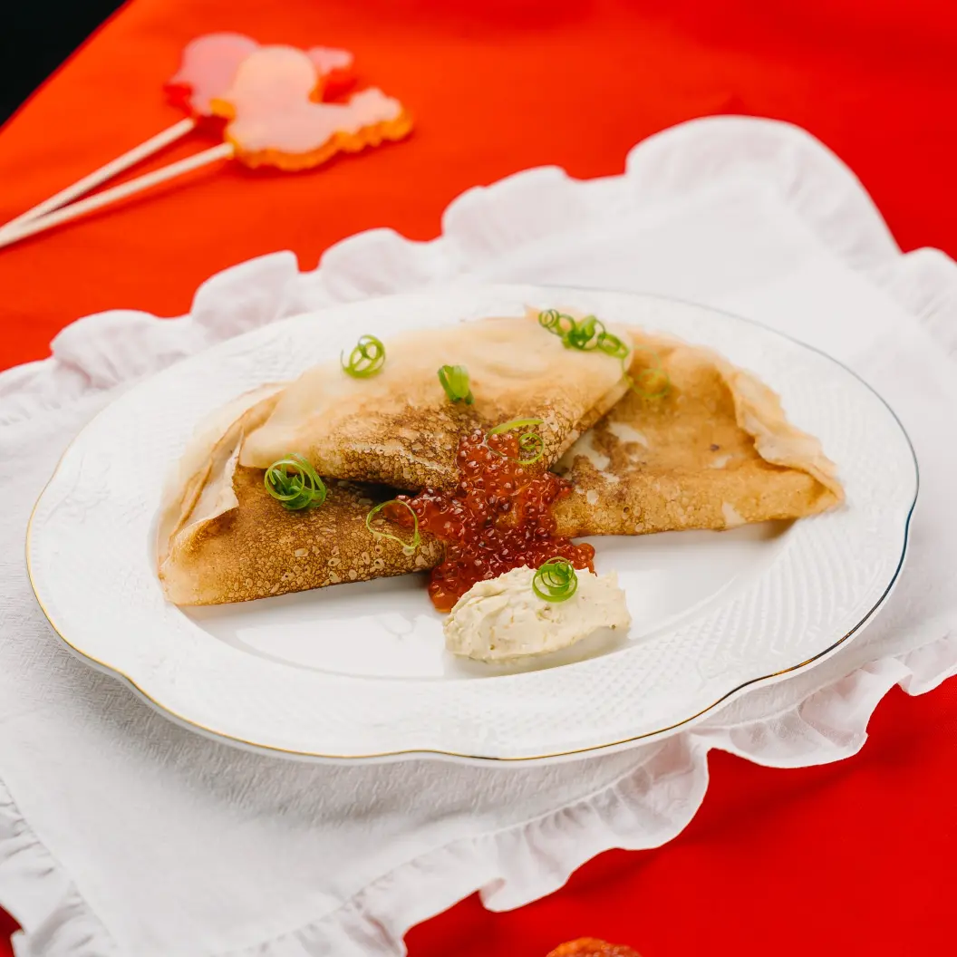 Ронни Дайнер: Блины с красной икрой и взбитым маслом