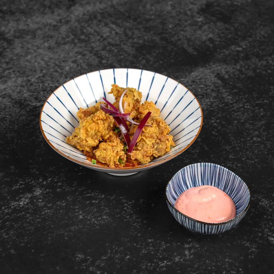 MINBO: Курица карааге с капустой кимчи