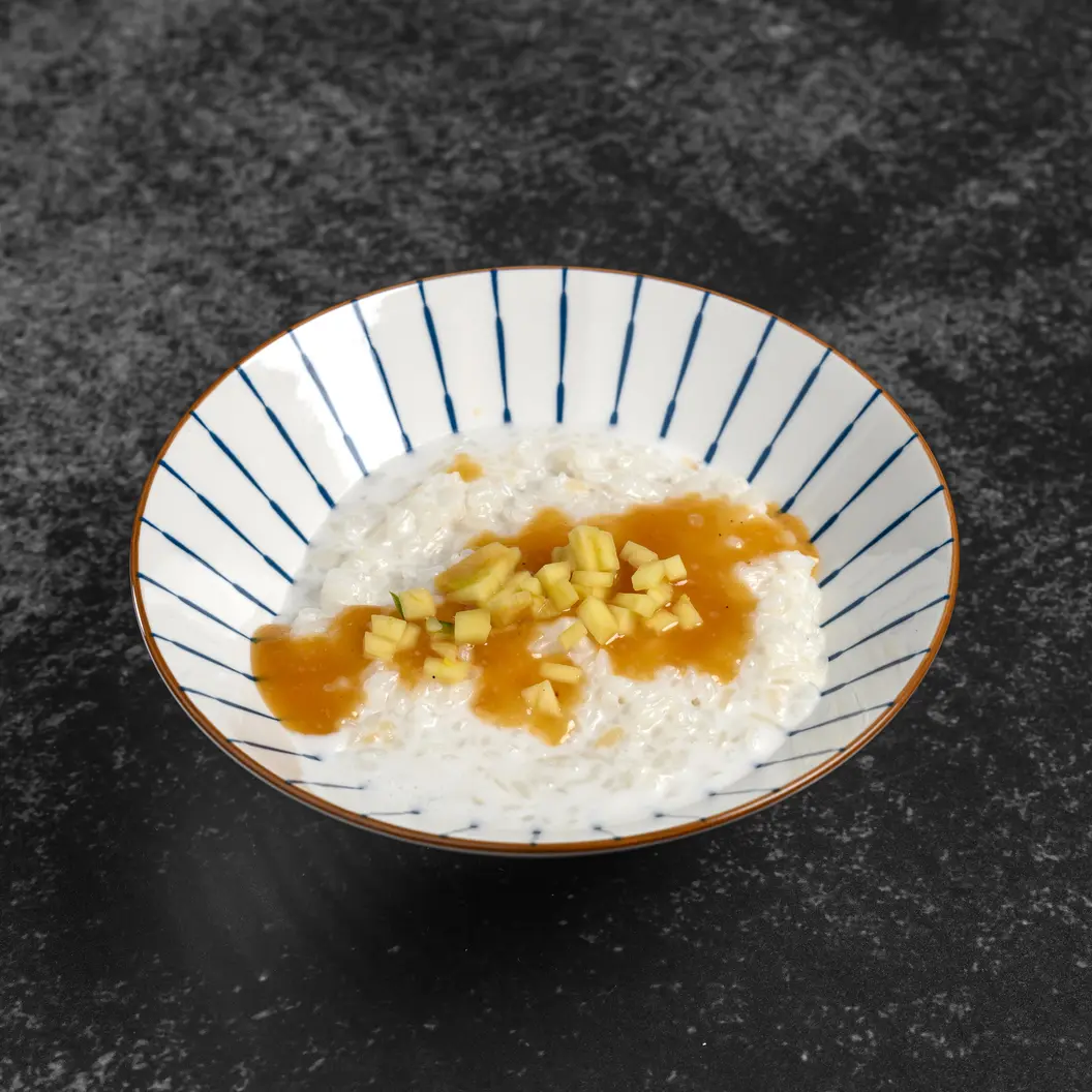 MINBO: Рисовая каша с манго и соленой карамелью