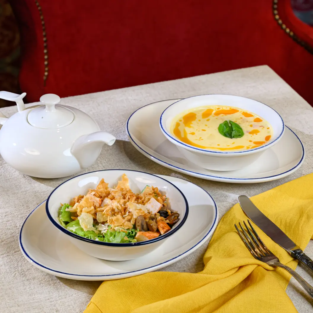 Ялта: 12 часов дня