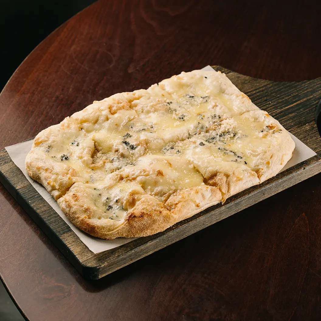 Пряный Кролик: Пицца 4 сыра