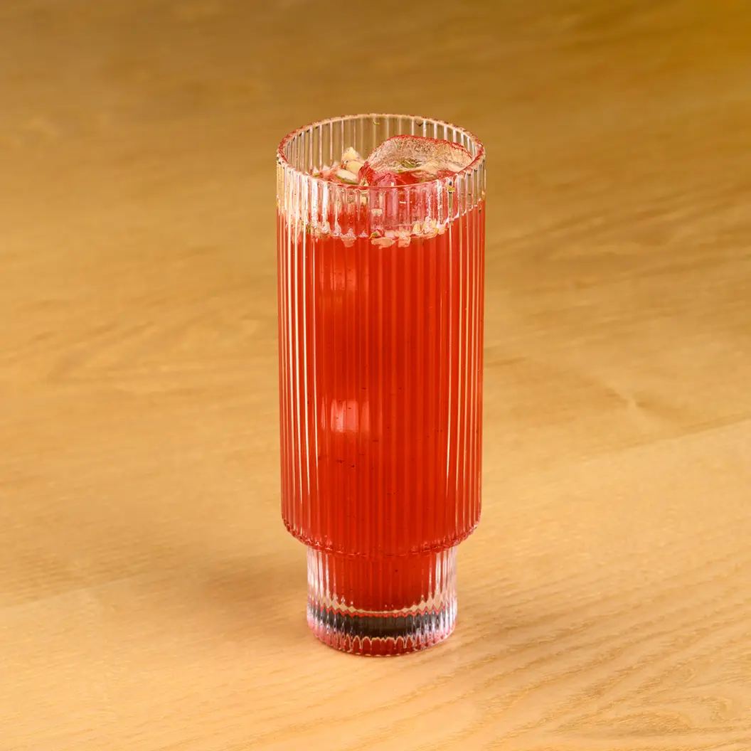 Кофе Семь: Клубничный лимонад с жасмином