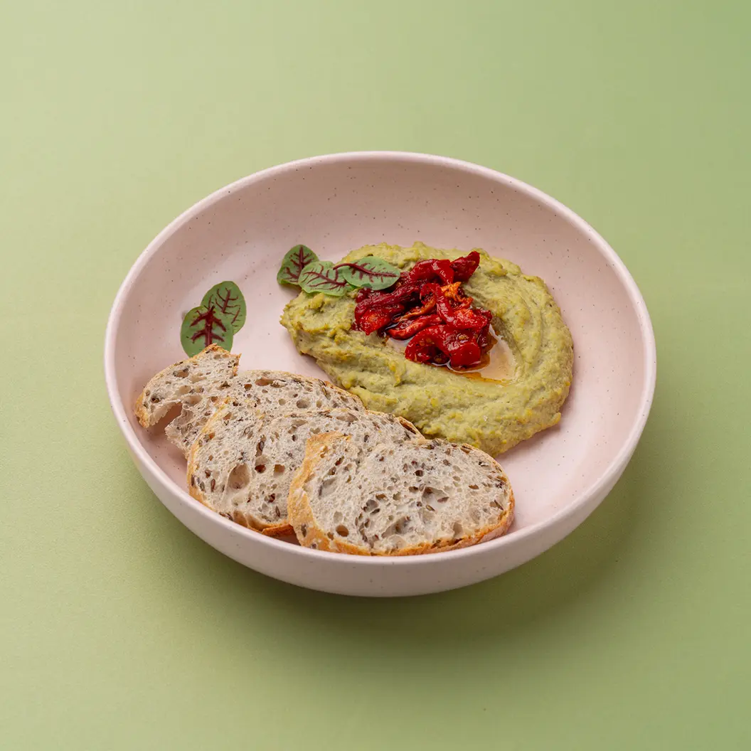 Нино играет в домино: Хумус из маша