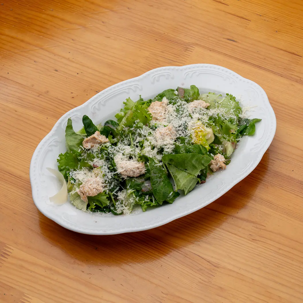 Луна и Черепаха: Салат с рийетом из тунца и брокколи