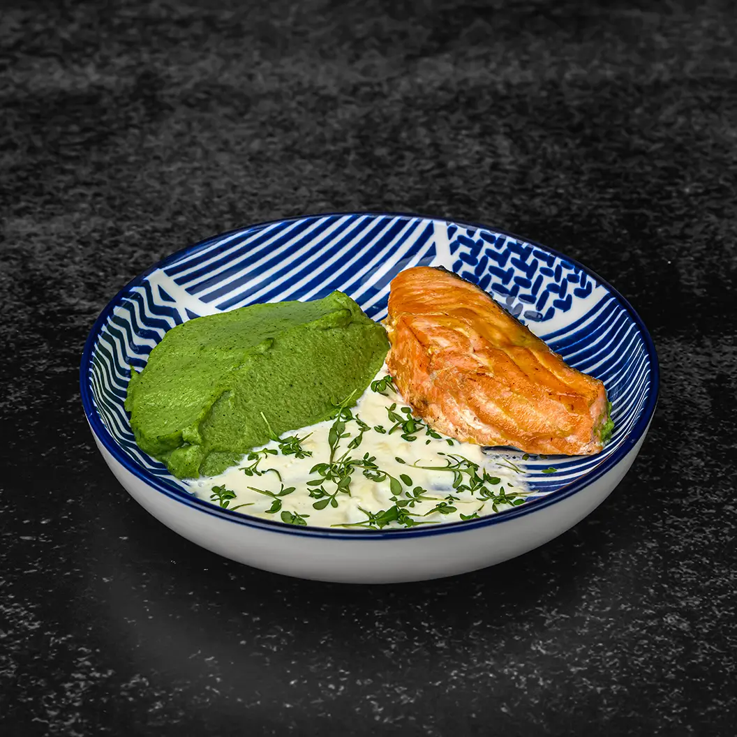 MINBO: Стейк из сёмги в апельсиновой глазури с пюре из брокколи