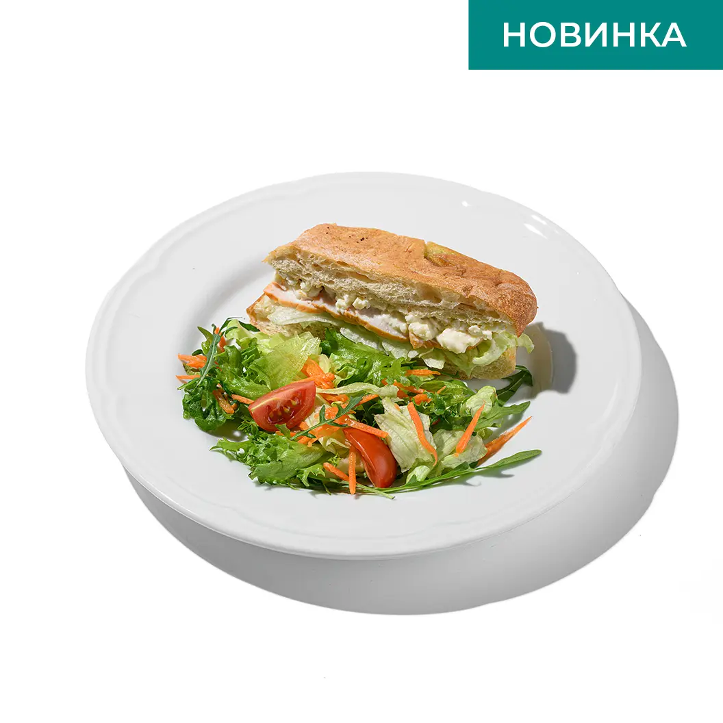 Frensis: Панини с курицей, моцареллой и соусом цезарь