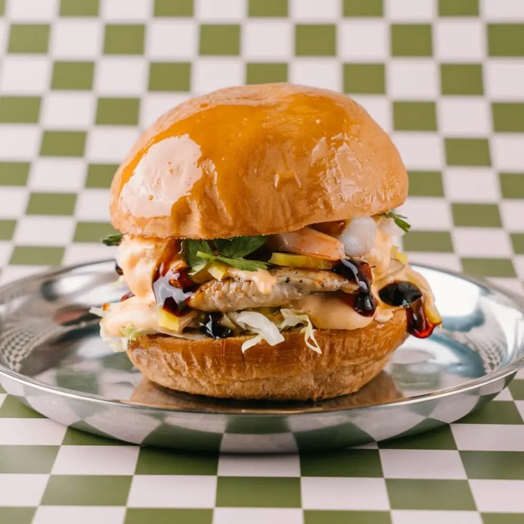 Ронни Дайнер: Том ям бургер