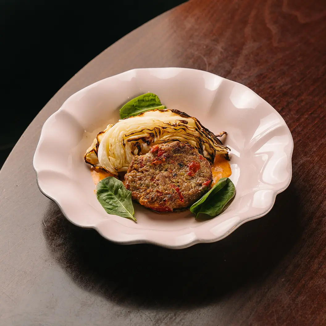 Пряный Кролик: Открытый голубец из говядины