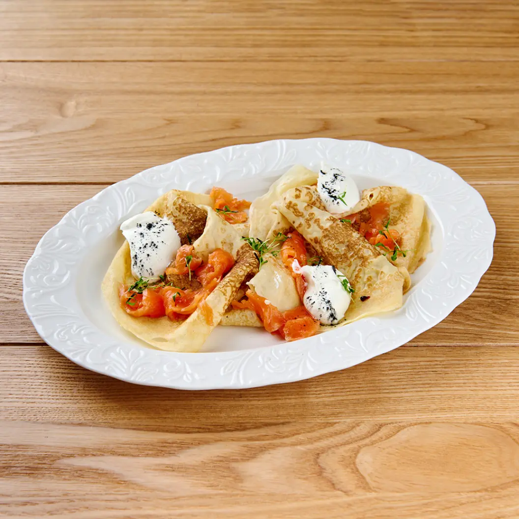 undefined: Блины с семгой и сметаной