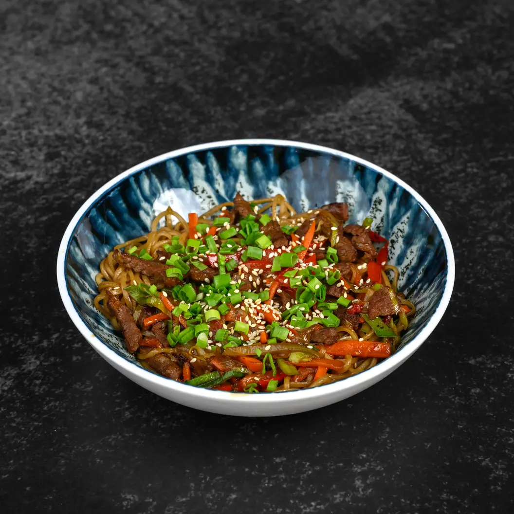 MINBO: Лапша с говядиной и устричным соусом