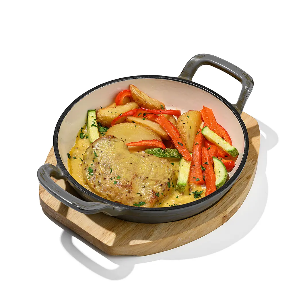 Мама Пицца: Куриное филе с овощами и лимонным соусом бешамель