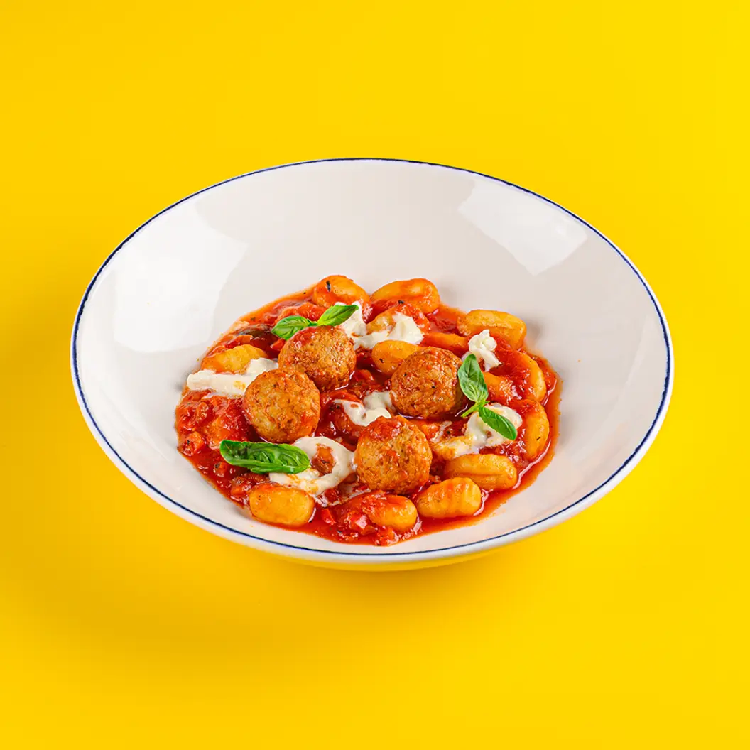 Ялта: Мясные фрикадельки Польпетте с картофельными ньокками и соусом из томатов