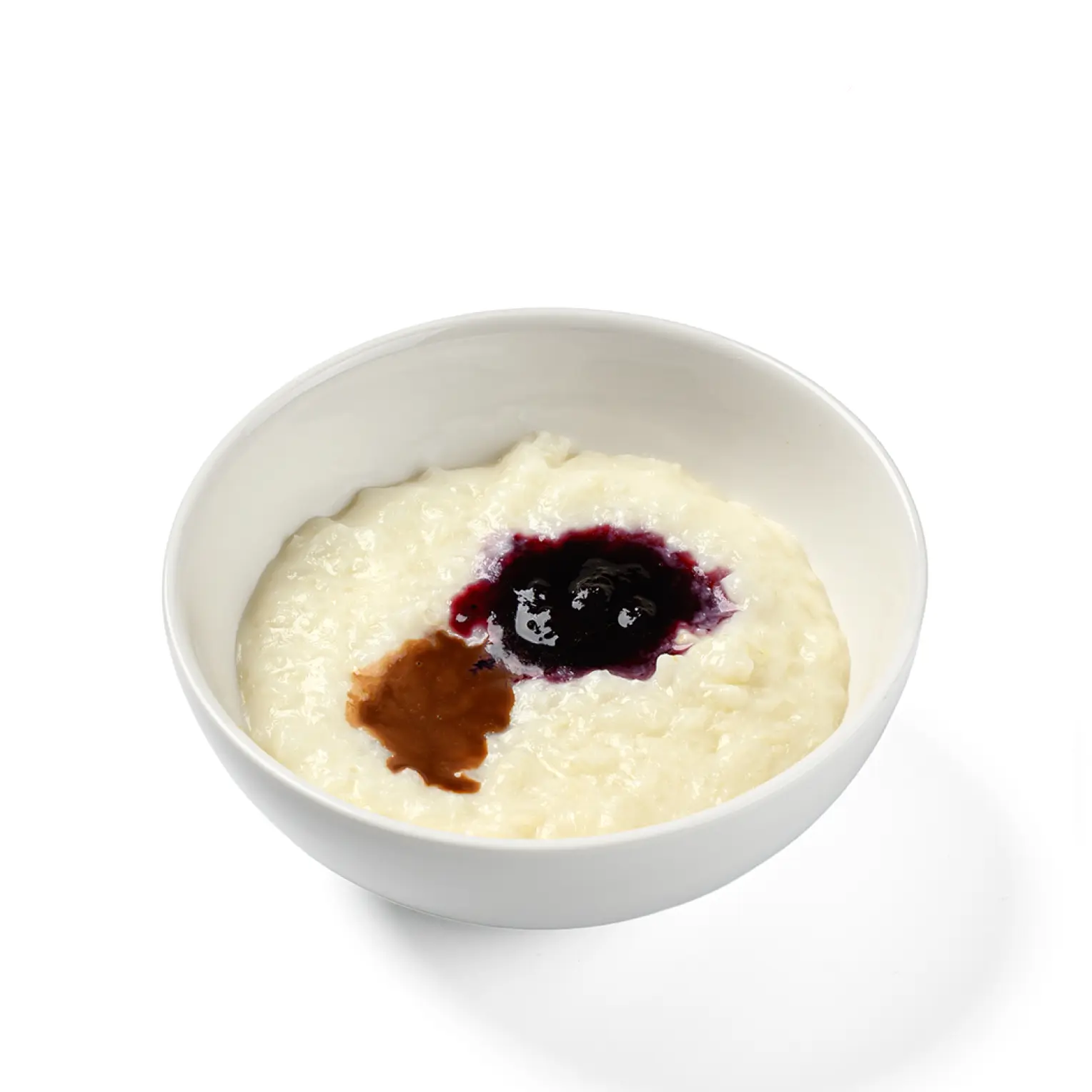Мама Пицца: Рисовая каша с ягодным джемом и шоколадным соусом