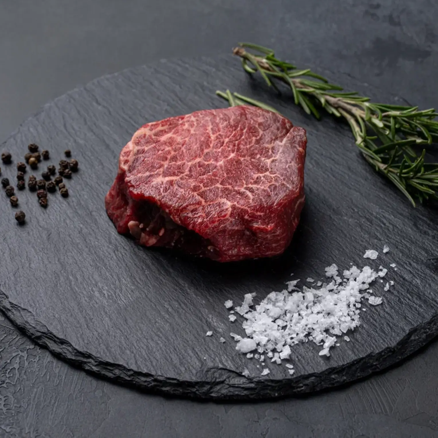 Вино и Мясо: Полуфабрикат, стейк сырой Филе Миньон. Степень мраморности: Prime
