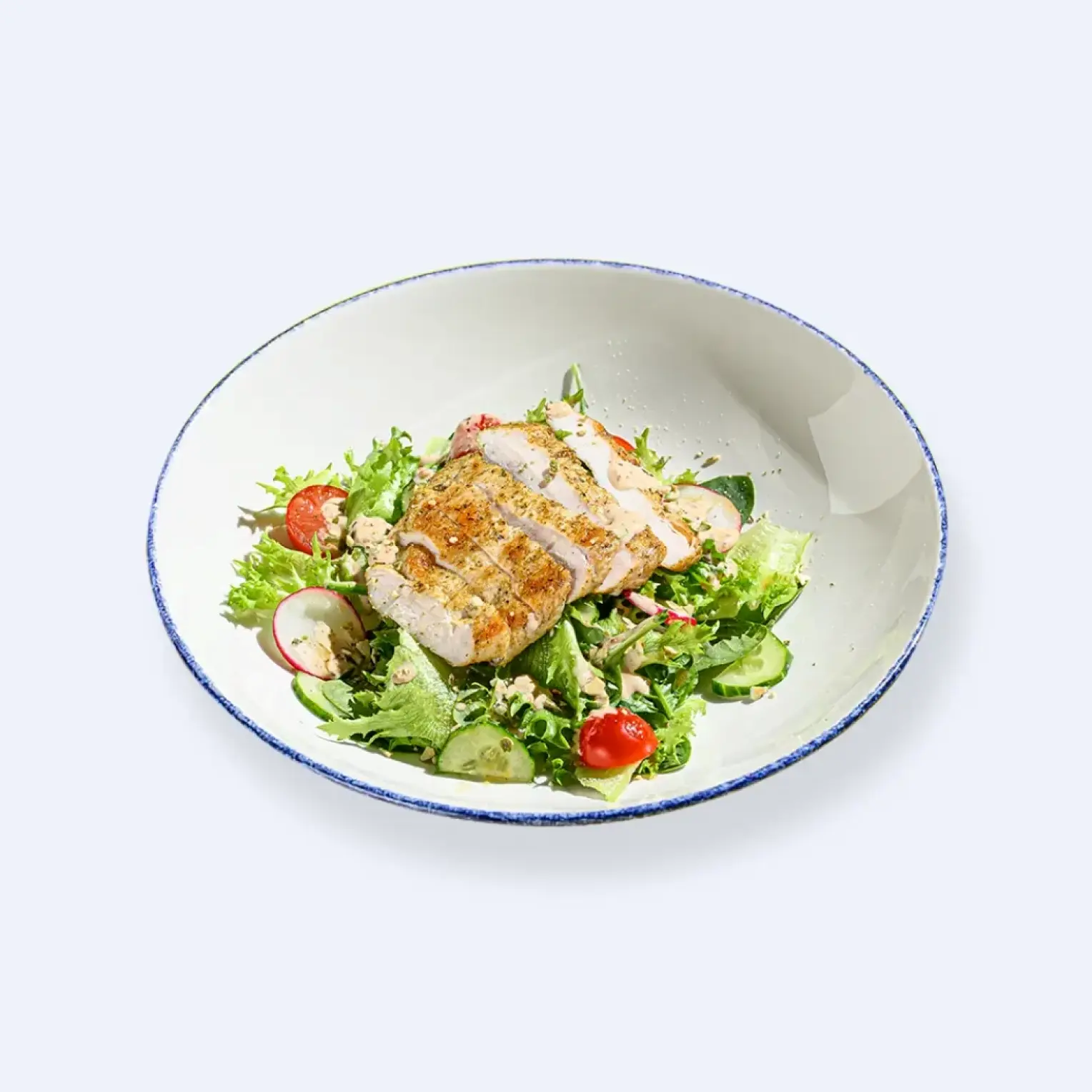 Ялта: Зеленый с куриным стейком и ореховым соусом